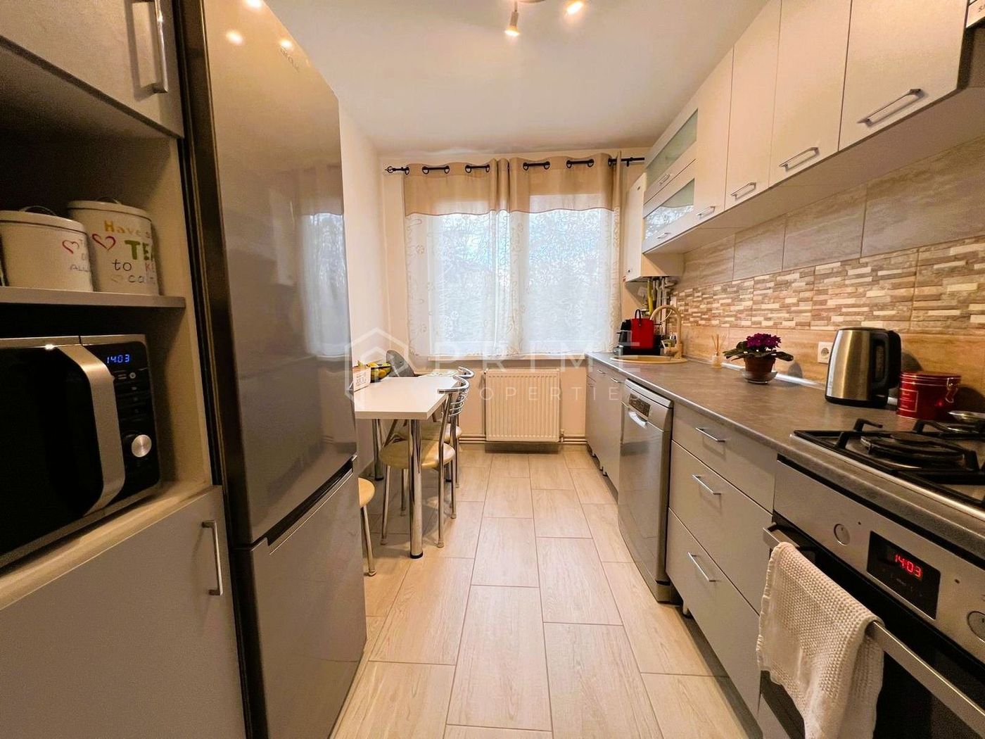 anBn-11765 Apartament 2 camere | Aleea Carpați | Etaj 3/4 | Balcon 9 mp