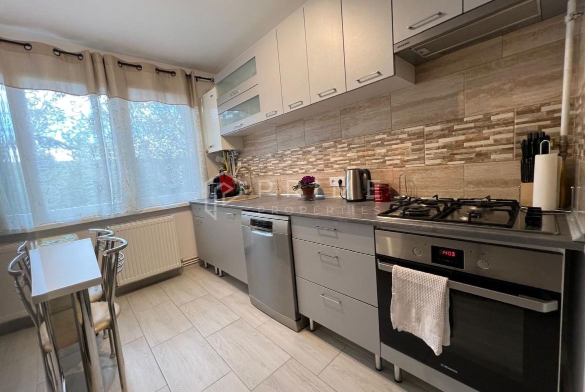 Apartament 2 camere | Aleea Carpați | Etaj 3/4 | Balcon 9 mp