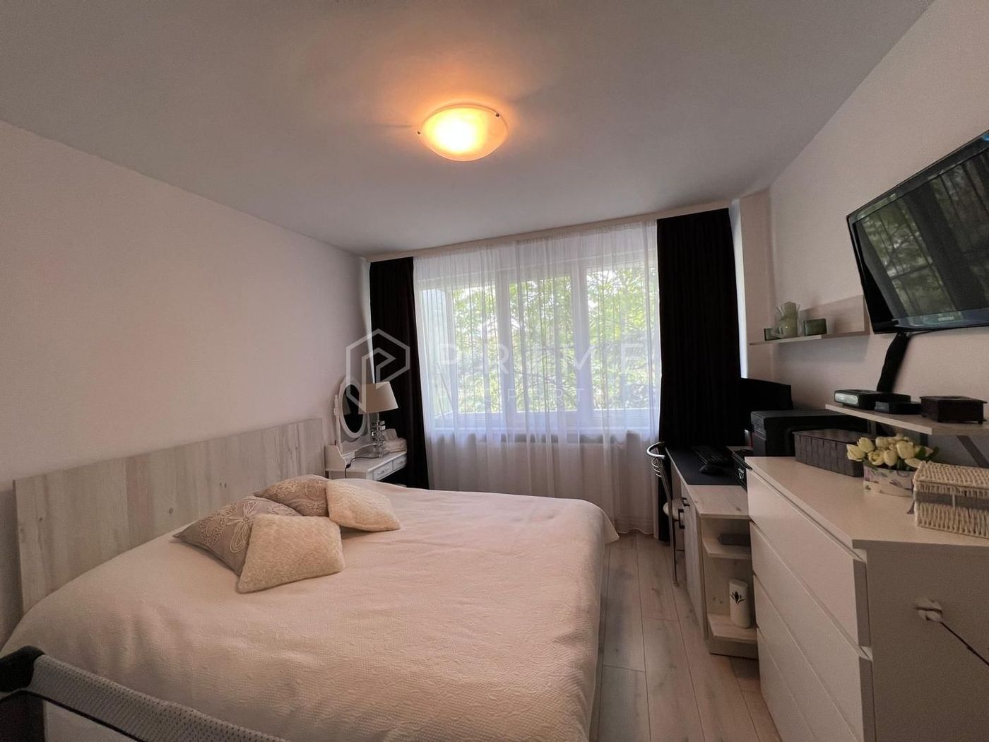 anBn-11776 Apartament 2 camere | Aleea Carpați | Etaj 3/4 | Balcon 9 mp