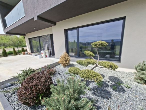 Casa premium cu teren 815 mp terasa balcon si garaj zona Selimbar