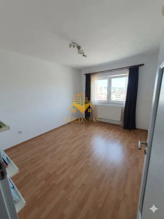 3 camere decomandate, balcon, parcare, Piata Marasti, OMV, Cinema