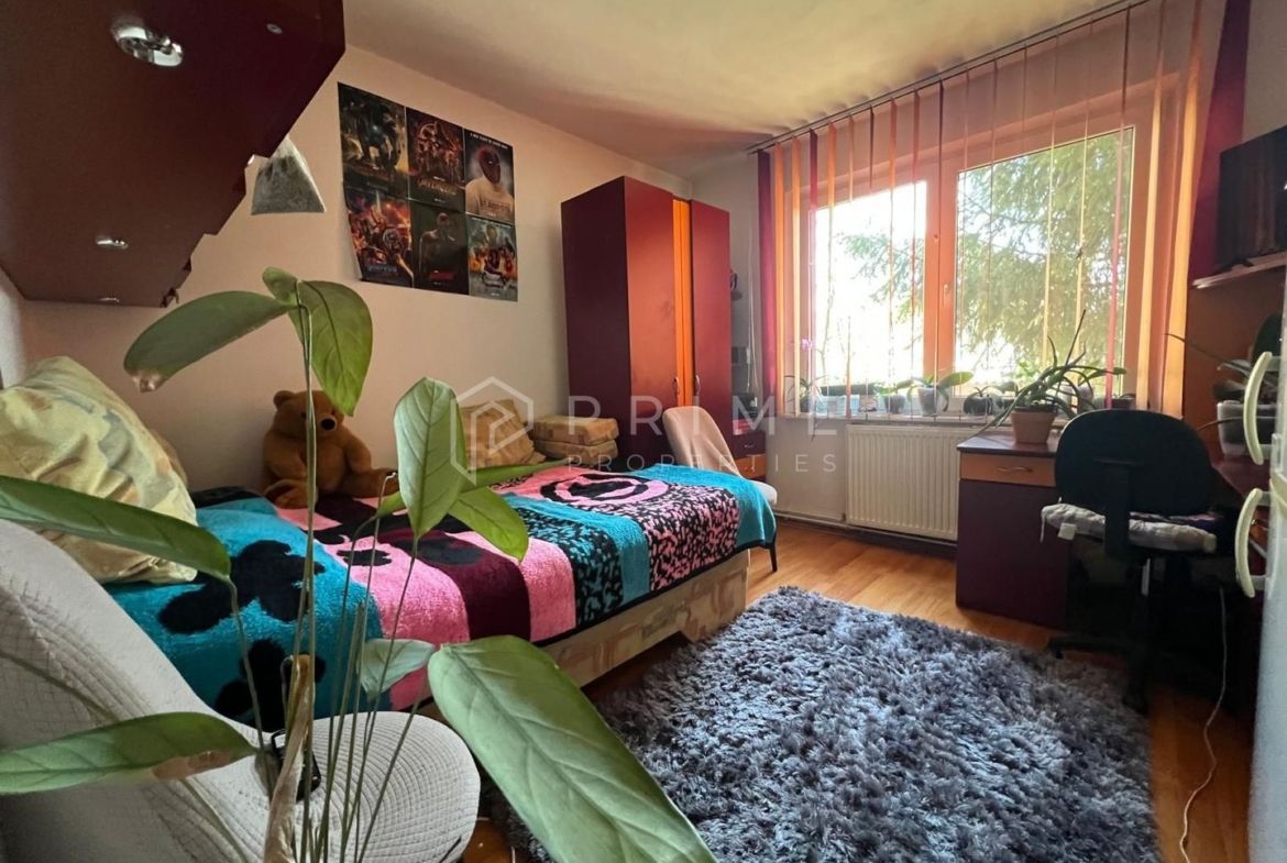 Apartament cu 3 camere decomandat, Sângeorgiu de Mureș