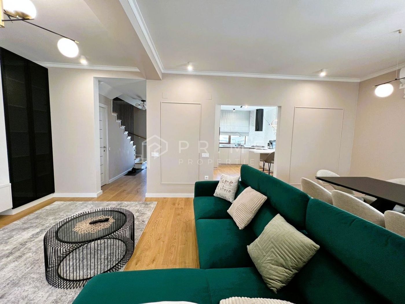 Casă Duplex de vânzare – Corunca | Design deosebit, aproape de pădure