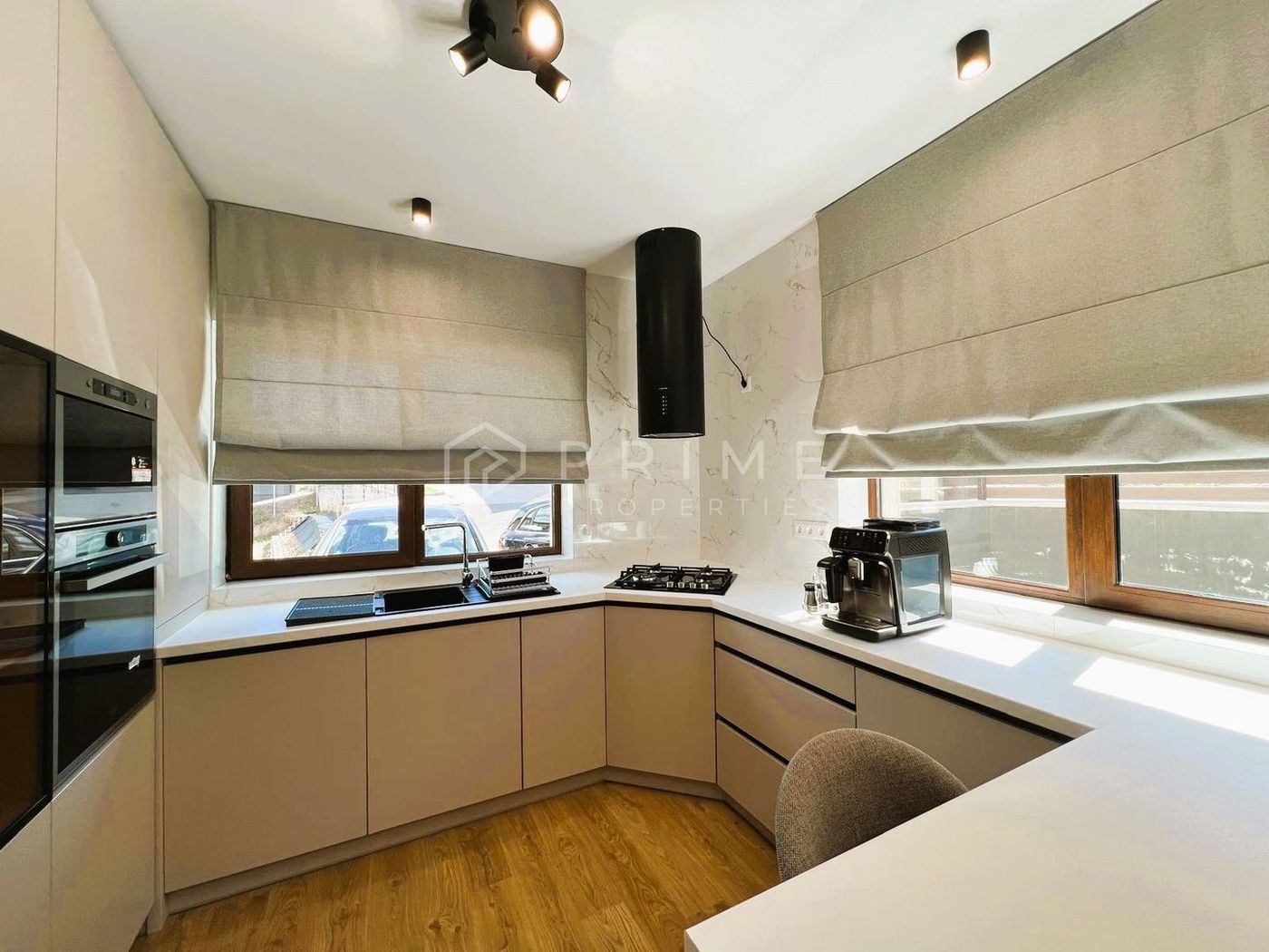 Casă Duplex de vânzare – Corunca | Design deosebit, aproape de pădure