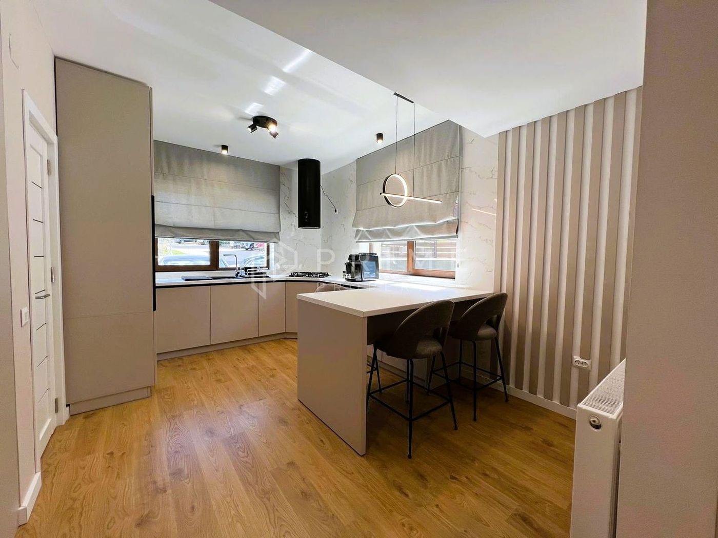 Casă Duplex de vânzare – Corunca | Design deosebit, aproape de pădure