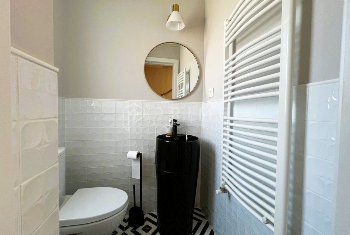 Casă Duplex de vânzare – Corunca | Design deosebit, aproape de pădure