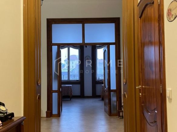 Închiriere apartament ultracentral cu 2 camere