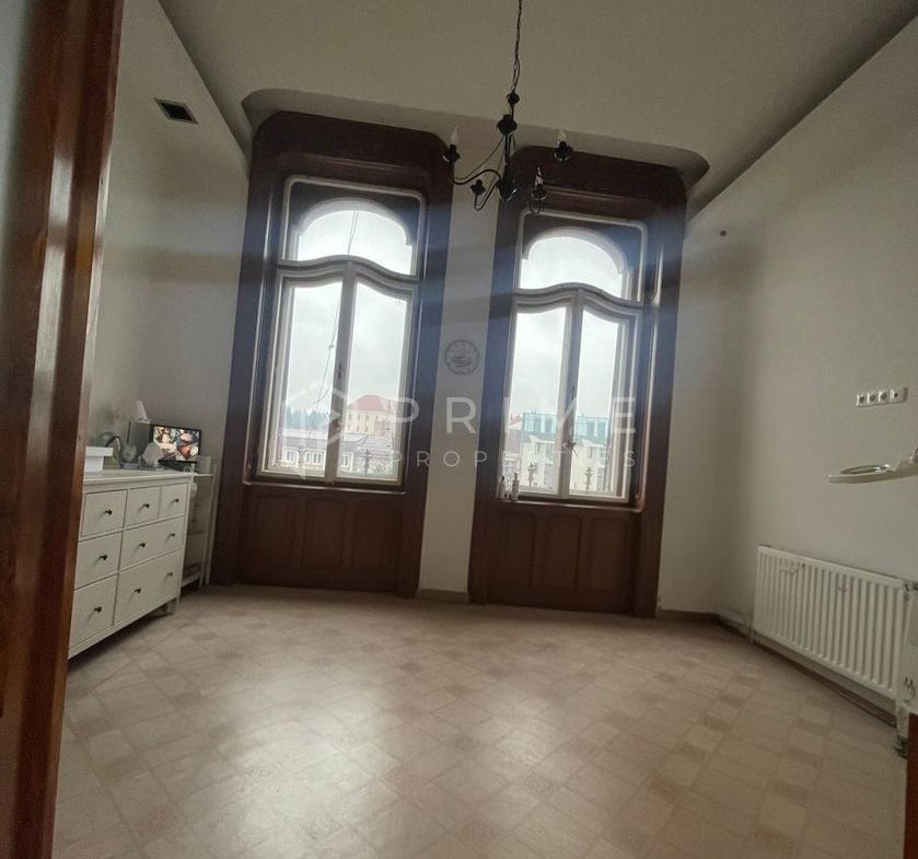 Închiriere apartament ultracentral cu 2 camere