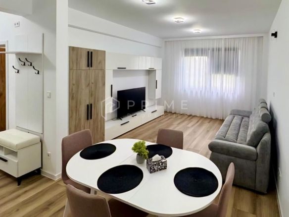 2 camere mobilat si utilat, parcare – Corunca, lângă Shopping City