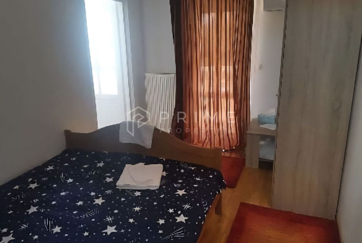 Casă individuală 310mp utili, 8 camere, piscină