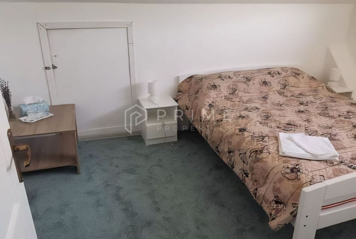 Casă individuală 310mp utili, 8 camere, piscină
