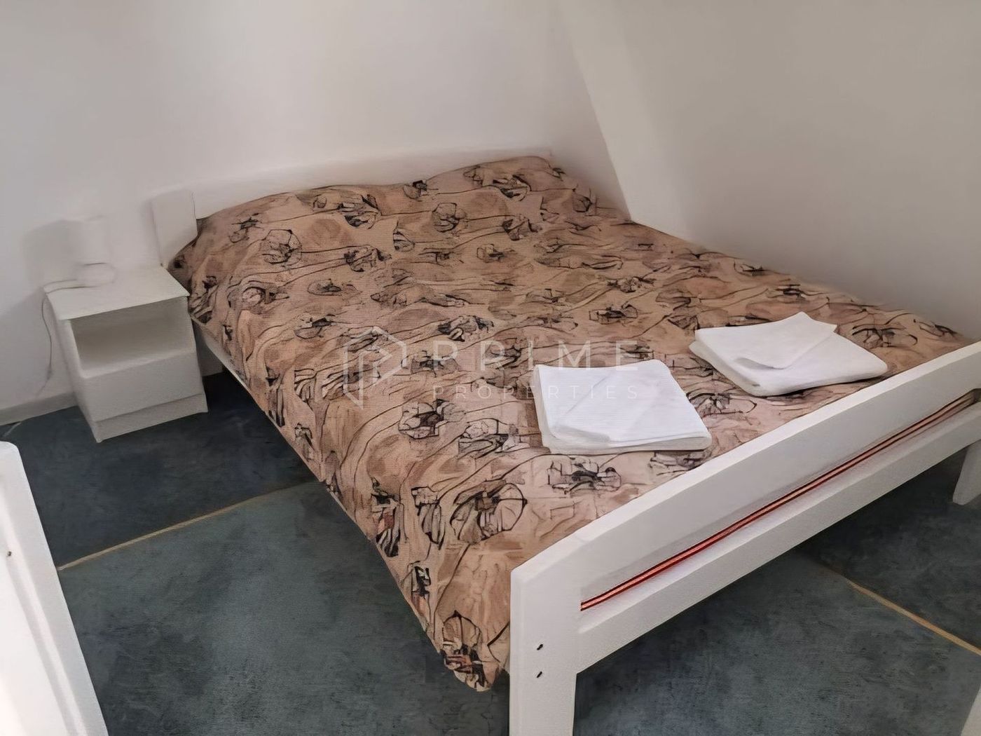 Casă individuală 310mp utili, 8 camere, piscină