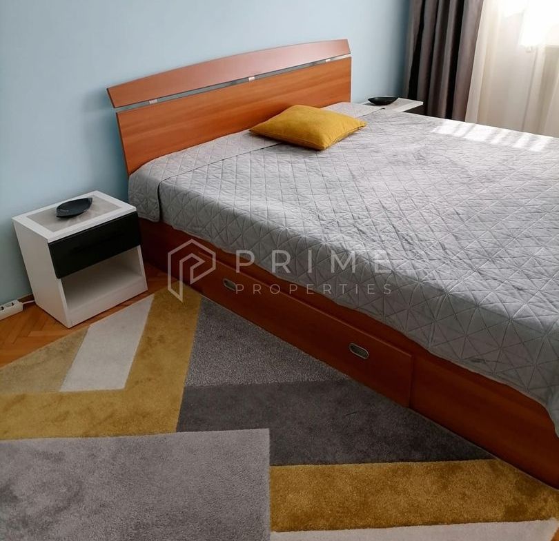 Apartament 3 camere de închiriat – Dâmbu, etaj 1, ideal pentru studenț