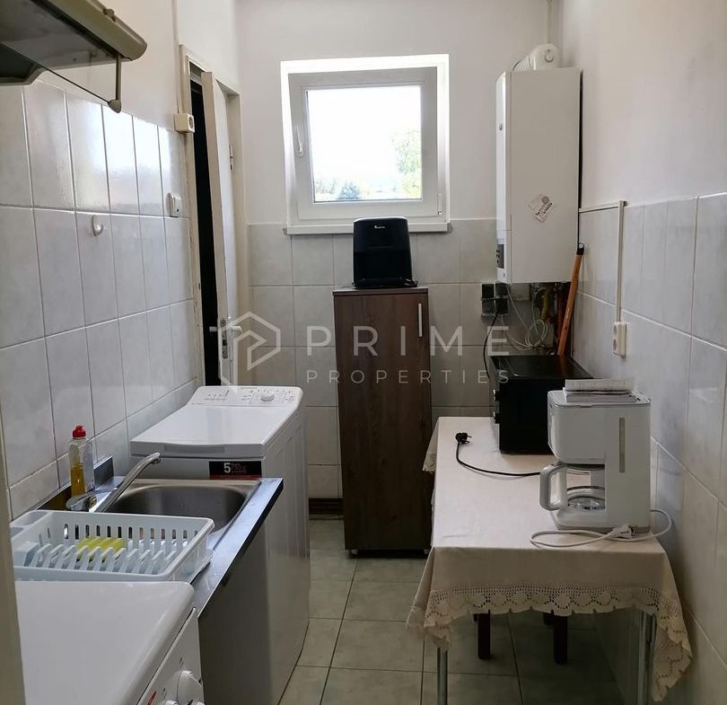 Apartament 3 camere de închiriat – Dâmbu, etaj 1, ideal pentru studenț