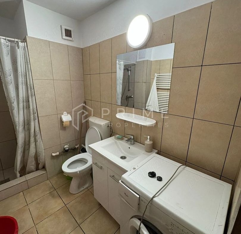 Vă prezentăm 2 camere, confort și acces rapid UMFST