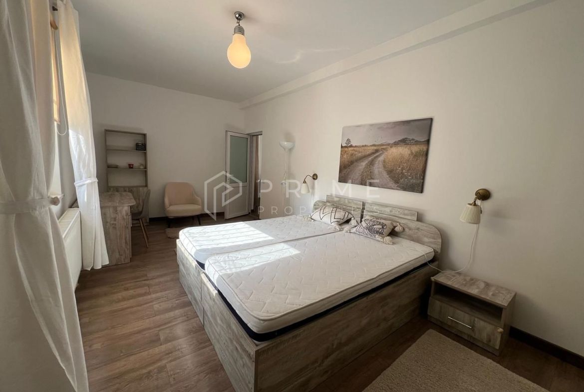 Apartament 3 camere de închiriat – 7 Noiembrie, Târgu Mureș