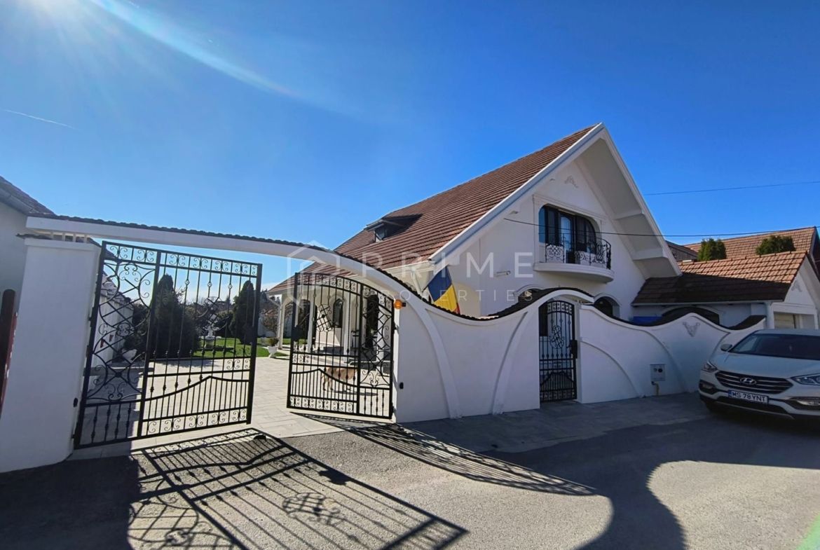 Casa perfectă pentru familie – curte, foișor cu grătar și garaj triplu