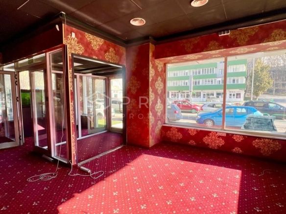 Spatiu comercial 150 mp | Zona 7 Noiembrie | Vad exceptional
