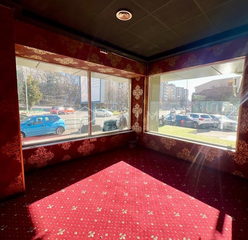 Spatiu comercial 150 mp | Zona 7 Noiembrie | Vad exceptional