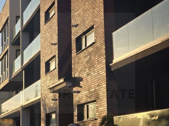 Apartament premium 75 mp utili cu parcare subterana si boxa Central