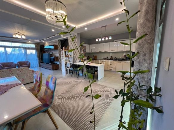 Vilă individuală premium | 730 mp teren | 4 dormitoare | Garaj