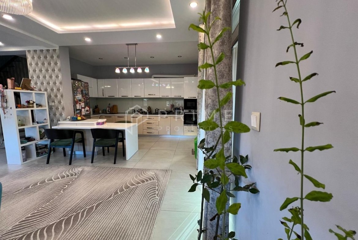 Vilă individuală premium | 730 mp teren | 4 dormitoare | Garaj