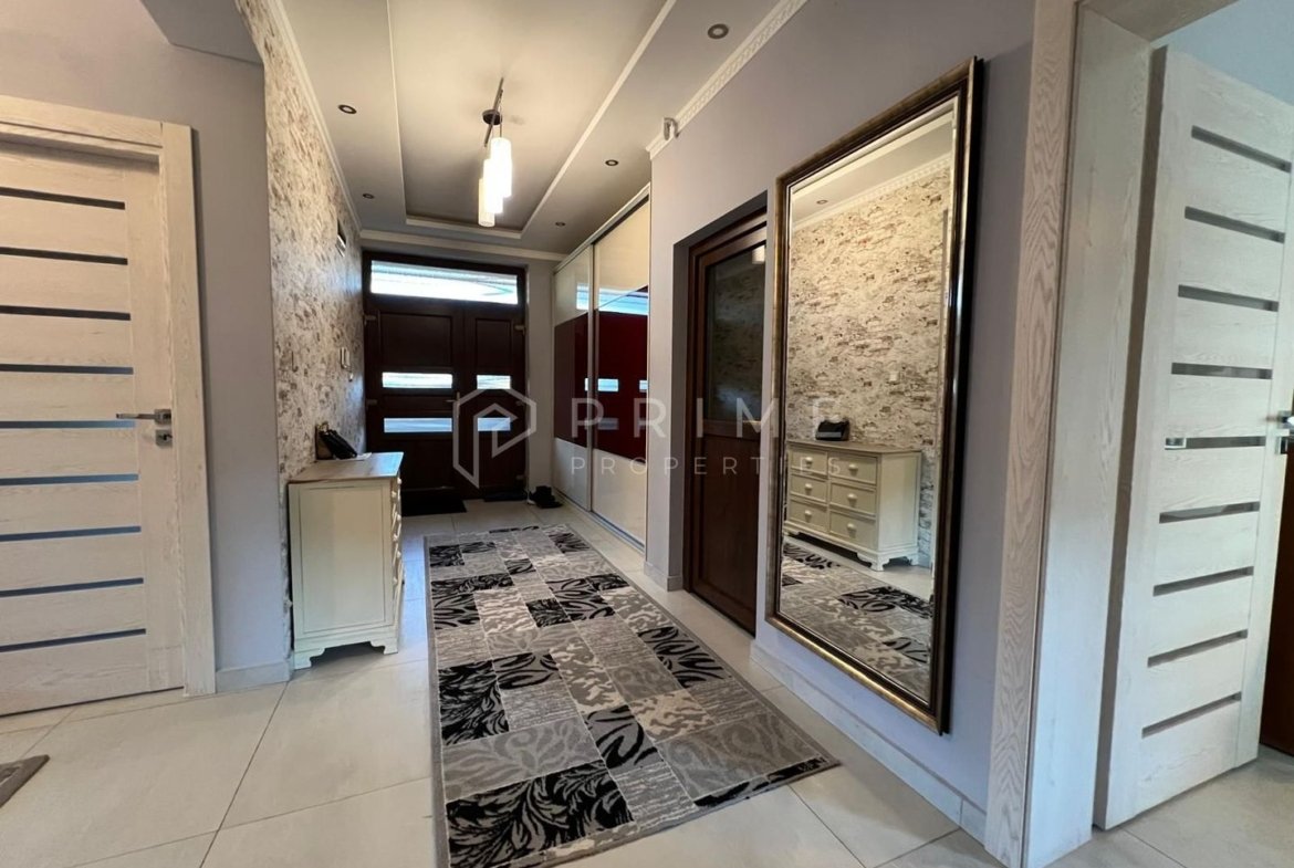 Vilă individuală premium | 730 mp teren | 4 dormitoare | Garaj