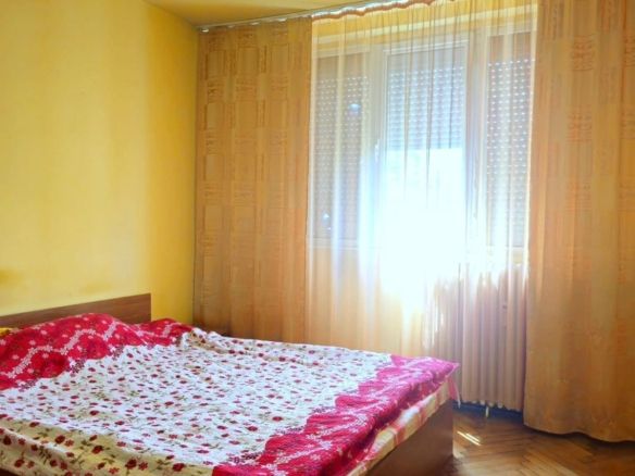 De vanzare apartament cu 3 camere Tiglina 1, 67.000 euro