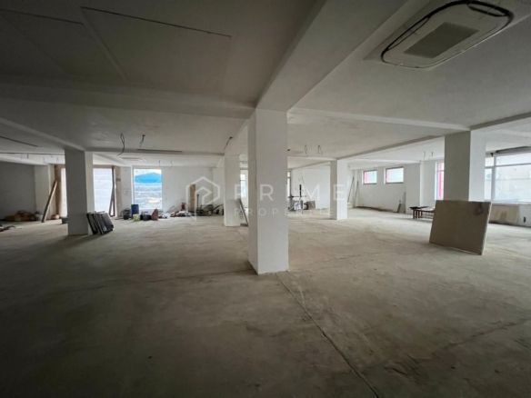 Spațiu comercial de închiriat – 360 mp | Ieșire Târgu Mureș –Cristești