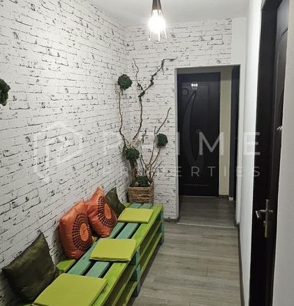 Spațiu comercial 4 camere| 80 mp | Arteră intens circulată, Tudor