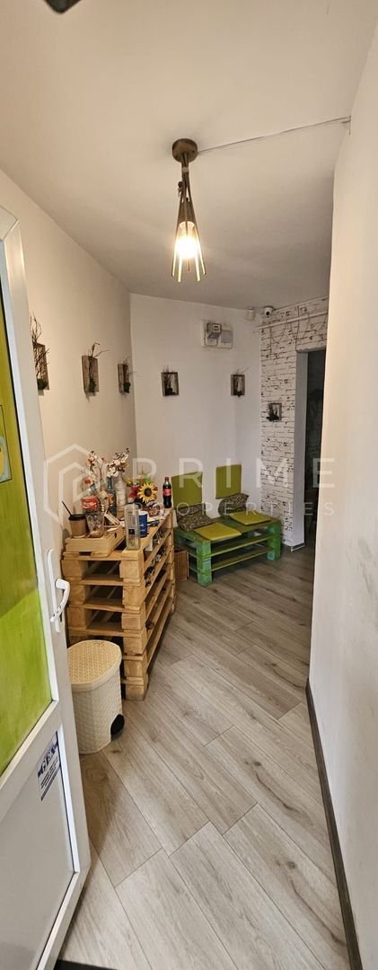 anBn-13018 Spațiu comercial 4 camere| 80 mp | Arteră intens circulată, Tudor