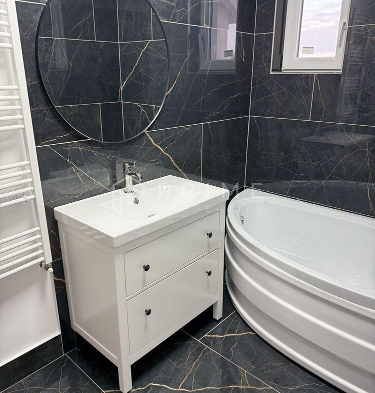 Apartament 3 camere cu terase – ultim etaj – zona str. Papiu Ilarian