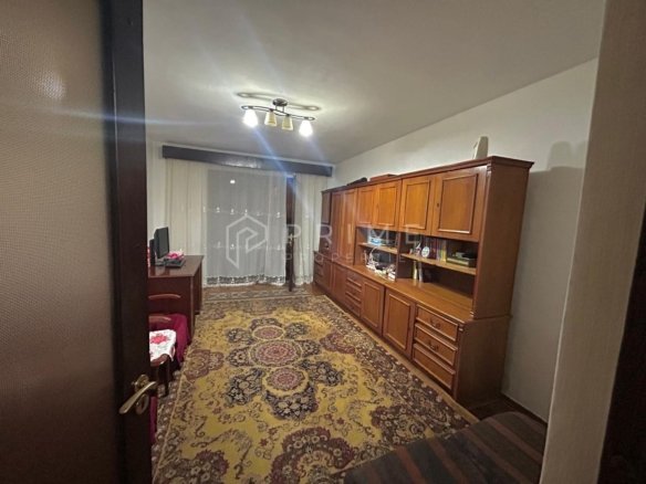Apartament 3 camere de vânzare – spațios, luminos- str. Cutezanței