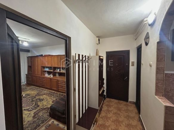 Apartament 3 camere de vânzare – spațios, luminos- str. Cutezanței