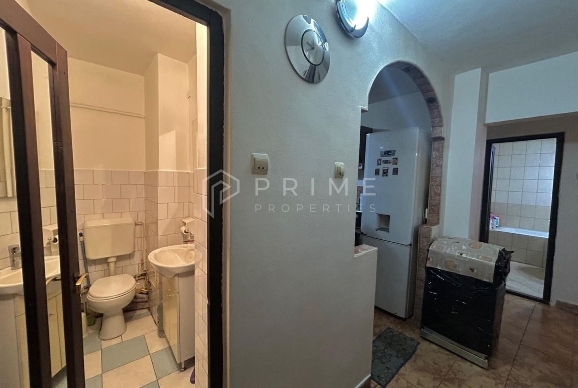 Apartament 3 camere de vânzare – spațios, luminos- str. Cutezanței