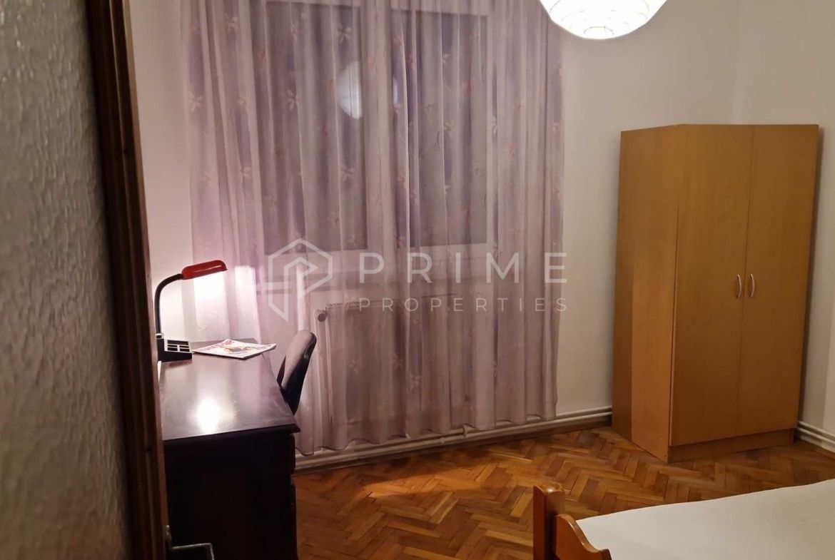 Apartament 3 camere – proaspăt renovat – zona 7 Noiembrie