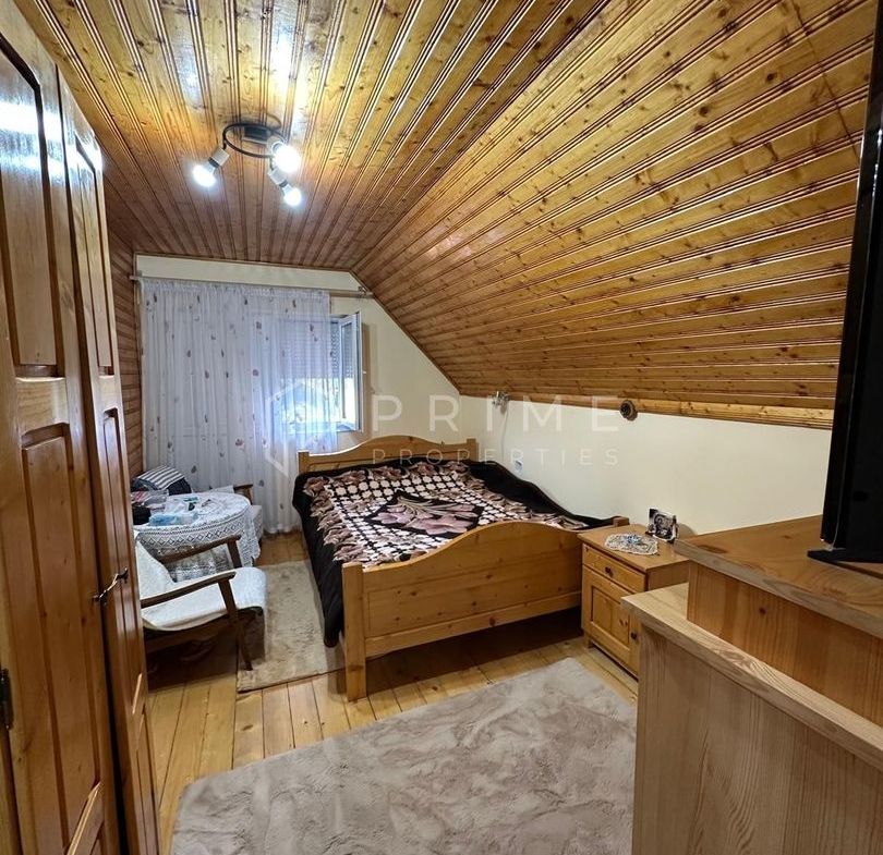Casă spațioasă de vânzare – Corunca, zona Vatman