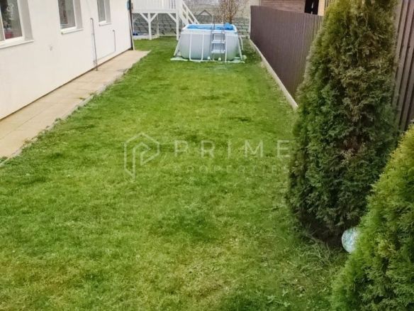 Casă superbă, pe un singur nivel – complet mobilată și utilată – Nazna