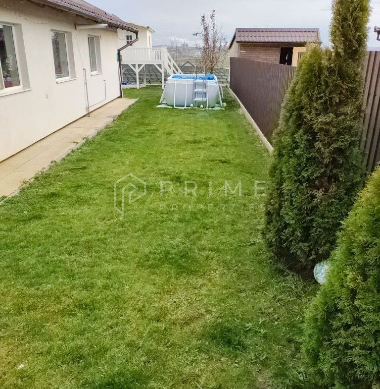 Casă superbă, pe un singur nivel – complet mobilată și utilată – Nazna