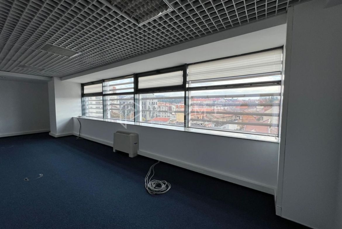 Spațiu de birouri de închiriat, 50-200 mp, centru, Târgu Mureș