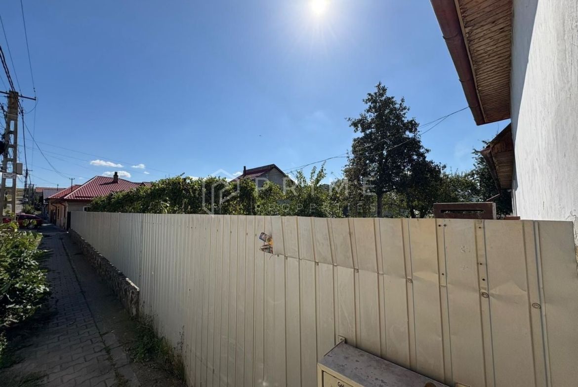 Casă familială pe un teren generos de 1.400 m² – Cristesti