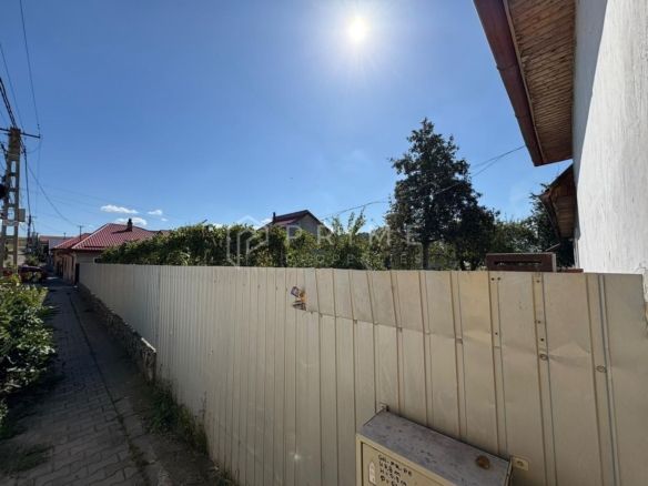 Casă familială pe un teren generos de 1.400 m² – Cristesti