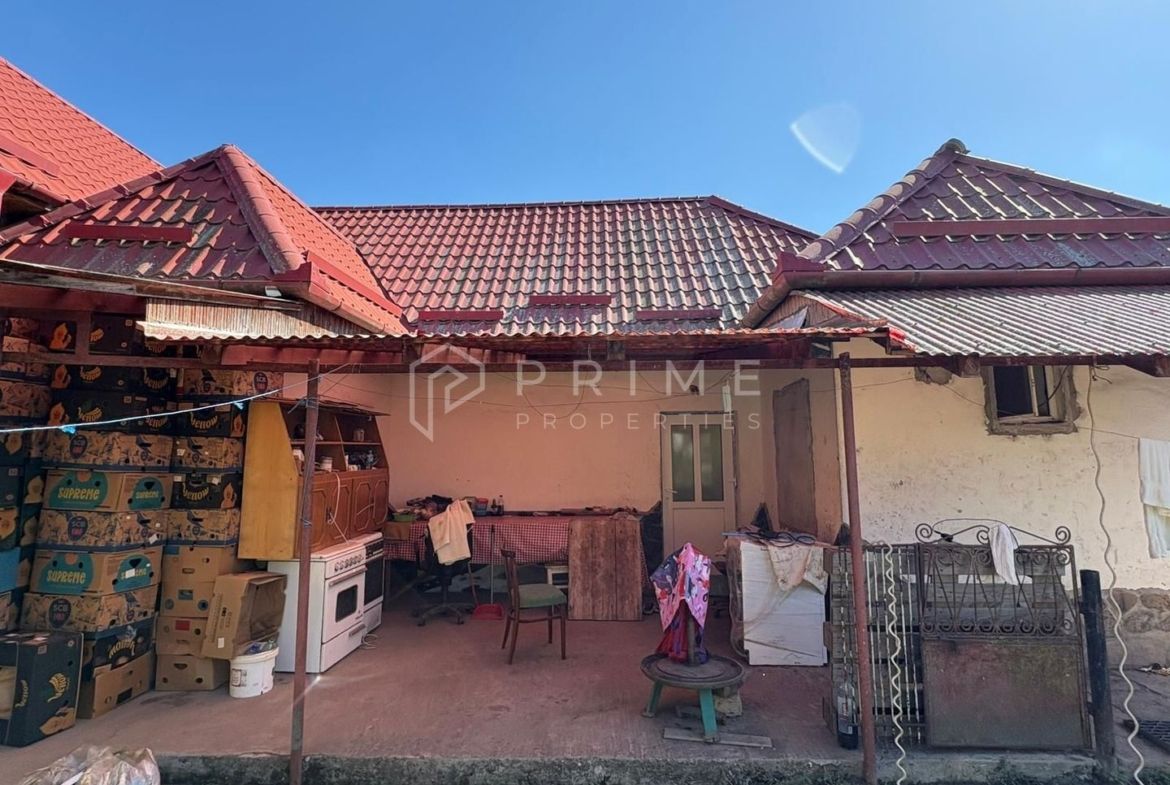 Casă familială pe un teren generos de 1.400 m² – Cristesti