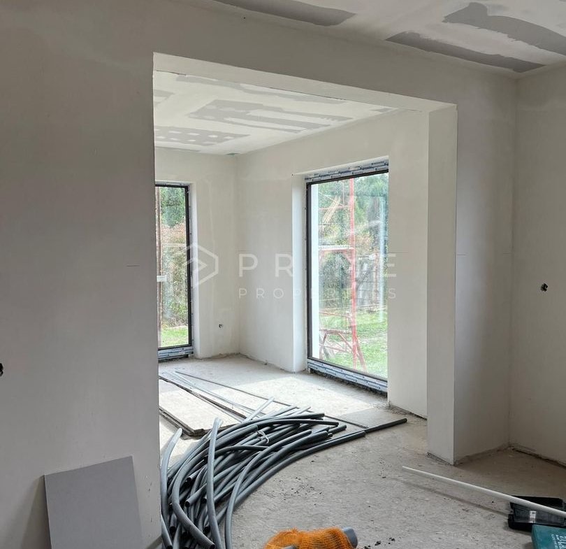 Casă nouă tip duplex izolat fonic în Livezeni