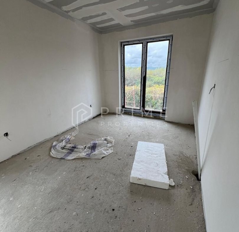 Casă nouă tip duplex izolat fonic în Livezeni