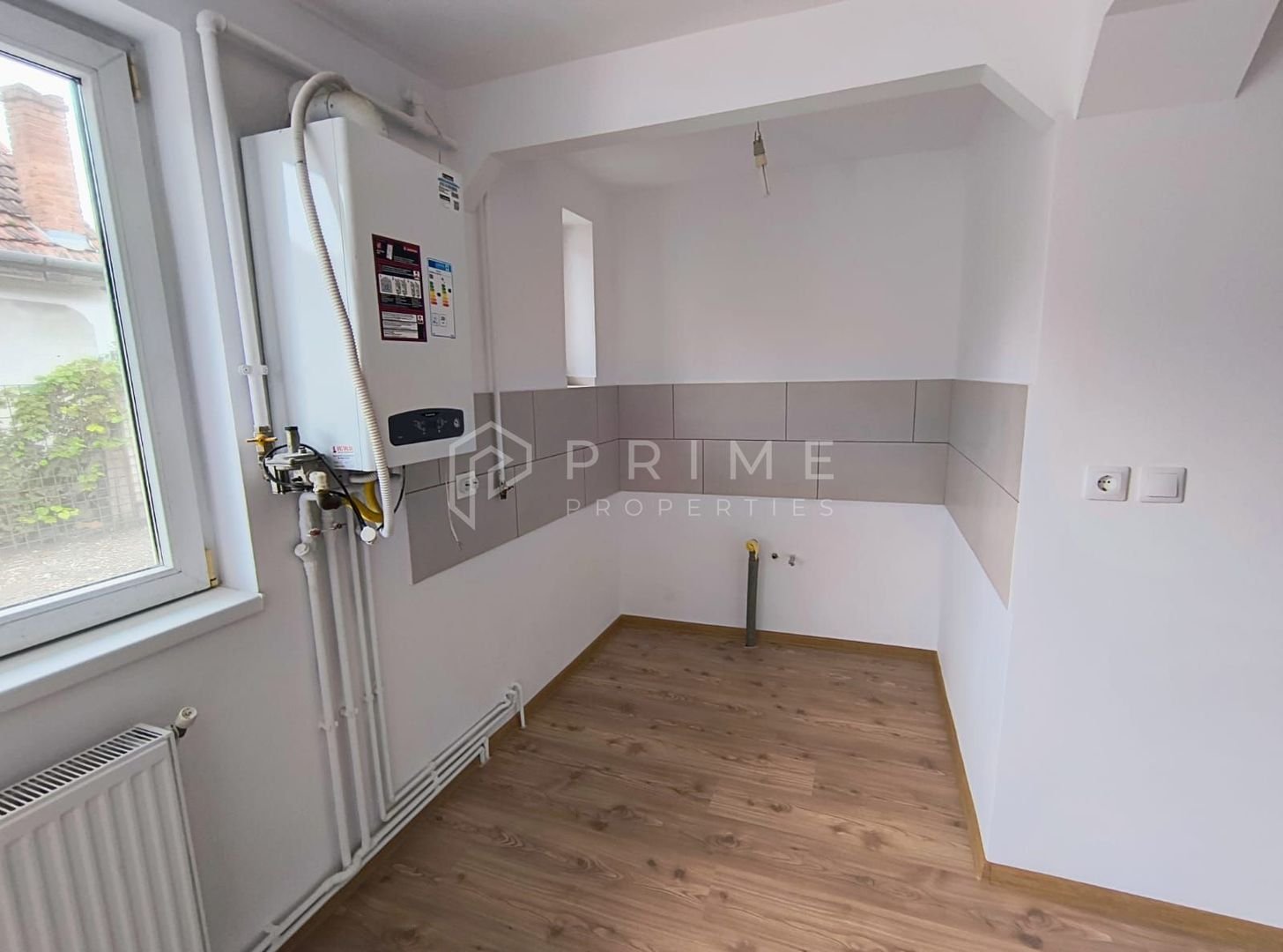 anBn-13497 Casă cu 3 camere de vânzare, la cheie, în Unirii, Târgu Mureș