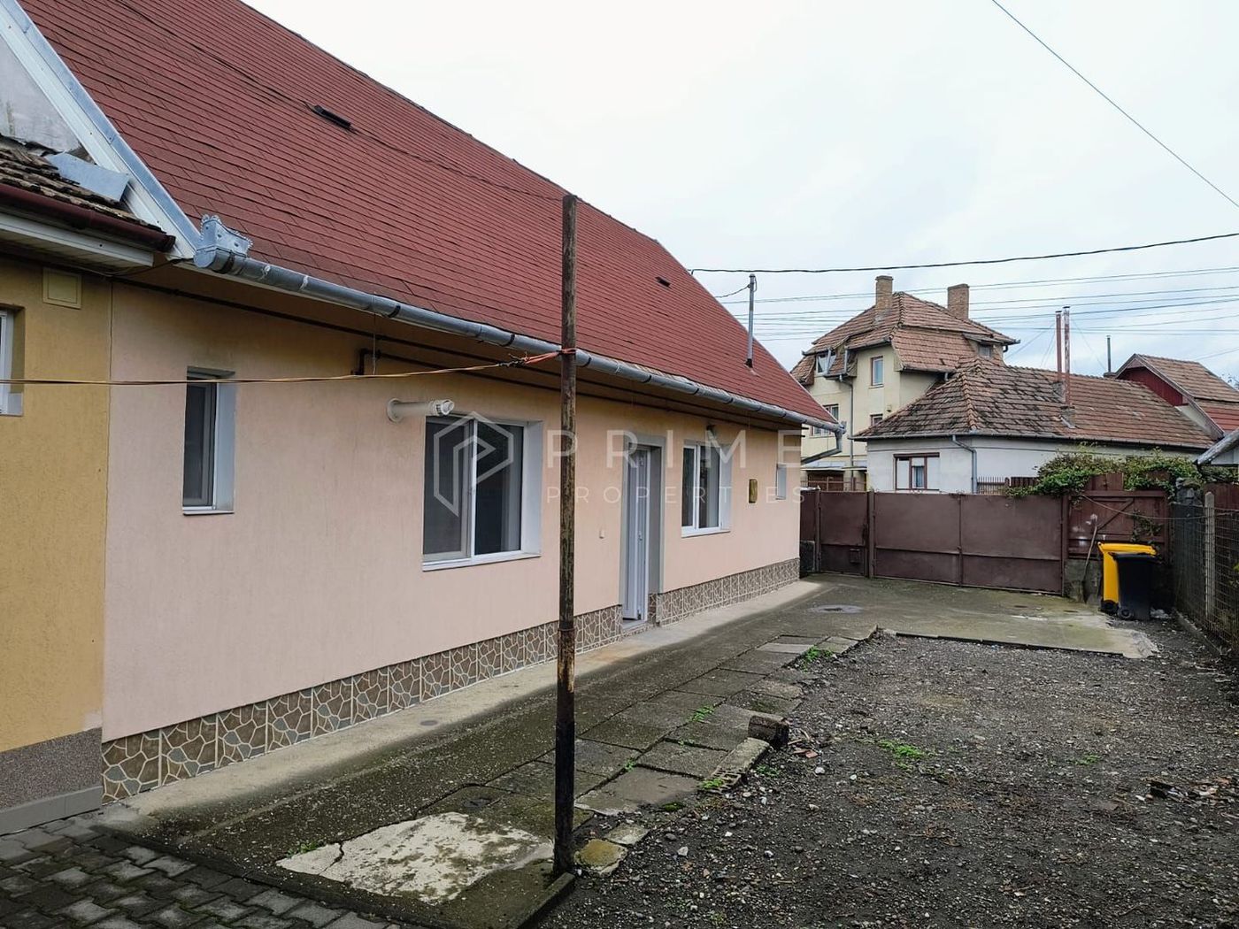 anBn-13503 Casă cu 3 camere de vânzare, la cheie, în Unirii, Târgu Mureș