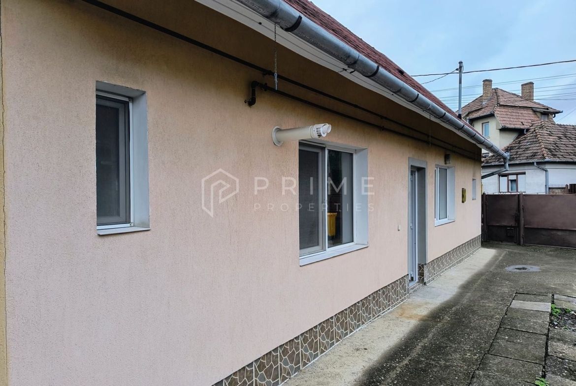Casă cu 3 camere de vânzare, la cheie, în Unirii, Târgu Mureș
