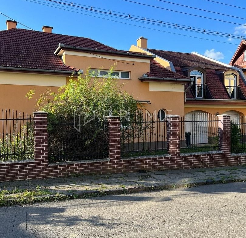 Casă de vânzare | Zonă exclusivistă – Târgu Mureș, Cornișa