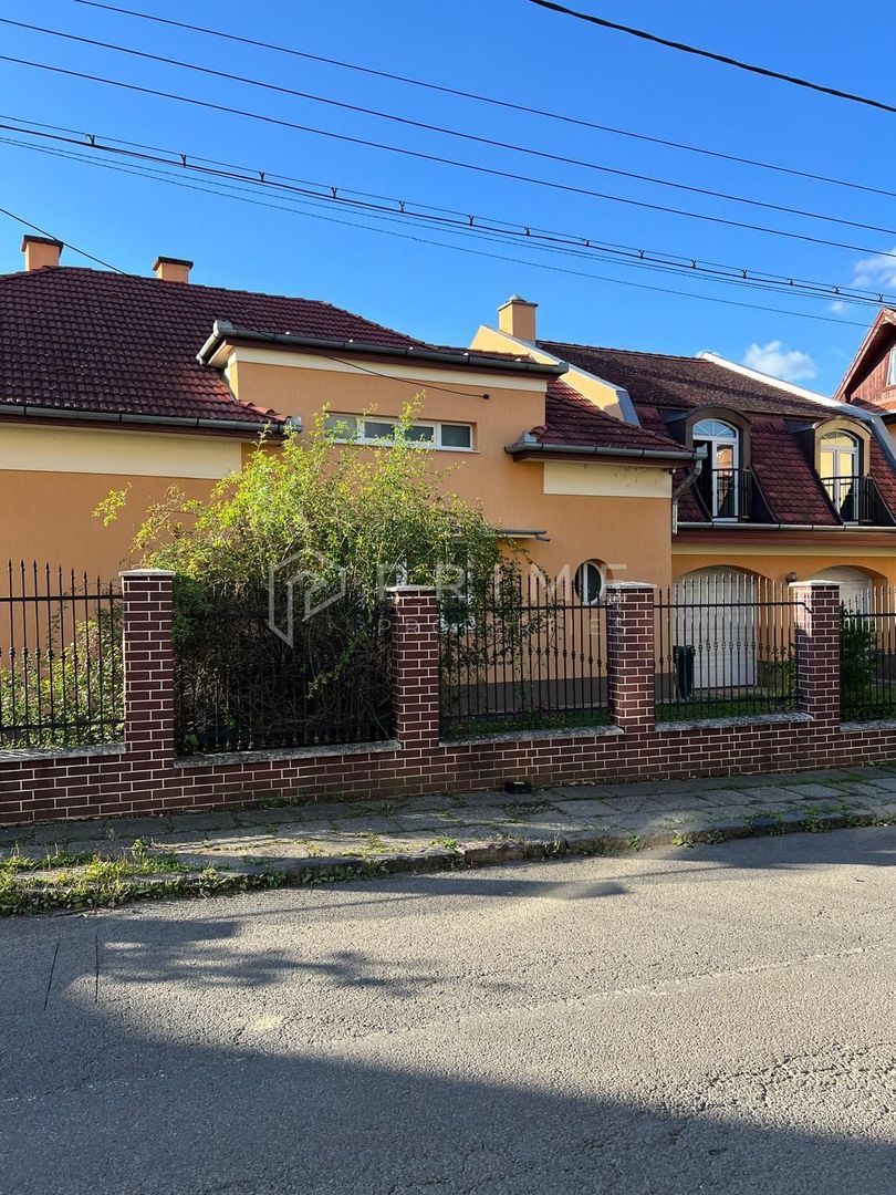 Casă de vânzare | Zonă exclusivistă – Târgu Mureș, Cornișa